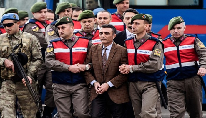 محكمة تركية تقضي بالمؤيد على 72 مشاركا بمحاولة الانقلاب