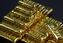 الذهب والفضة يهبطان لأدنى مستوياتهما في 7 أشهر مع صعود الدولار