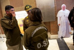 شرطة تشيلي تحقق مع كبار الأساقفة بتهم الاعتداء الجنسي