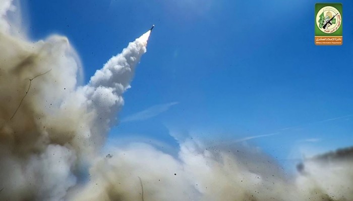 قناة عبرية: رد حماس على القصف يؤكد استعدادها لـ"رفع درجة المخاطرة"