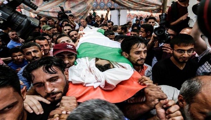 جماهير غزة تشيع جثماني طفلين استشهدا بقصف إسرائيلي