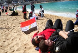 غضب من قرار حصر "الإسكندرية" للأجانب وحظر المصريين