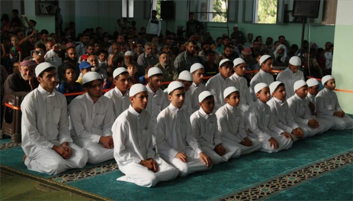 أطفال من الغوطة الشرقية يحصلون على شهادة حفظ القرآن شمالي سوريا