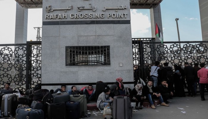 قرار من السيسي ضد غزة يتزامن مع قرار إسرائيلي مماثل.. ما هو؟