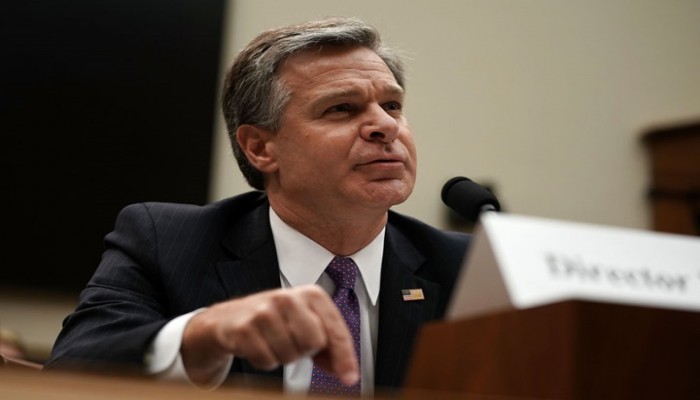 مدير الـ"إف بي آي" يؤكد تدخل روسيا بالانتخابات الأمريكية