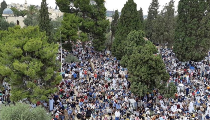 خطيب الأقصى يدين "يهودية الدولة" ويدعو لشد الرحال للمسجد