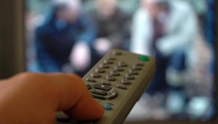 إعلامية سعودية تعتذر عن ظهور "غير محتشم" بعد إحالتها للتحقيق