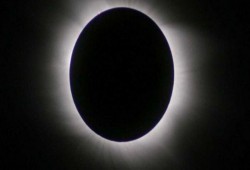 أطول خسوف بالقرن الحالي في سماء فلسطين الجمعة