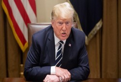 ترامب يهدد بفرض رسوم إضافية على شركاء واشنطن التجاريين