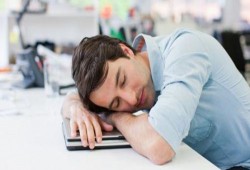 دراسة تحذر من ساعات العمل الطويلة.. تعرف على خطورتها