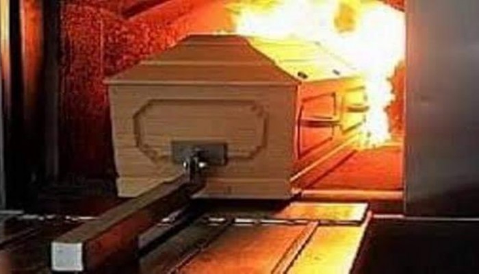 كنسية فرنسية تحرق جثة مغربي تقول أسرته إنه مسلم