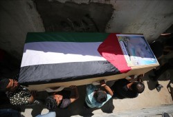 غزة.. تابوت واحد لـ "إيناس" وجنينها وطفلتها "بيان"