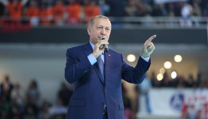 أردوغان: إذا كان لديهم الدولار فلنا ربنا وشعبنا