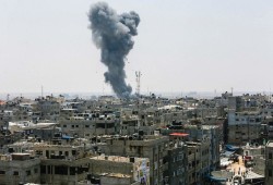 قصف إسرائيلي على مناطق متفرقة بقطاع غزة