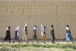 بعد اقتحام غزني.. طالبان تنتزع قاعدة عسكرية