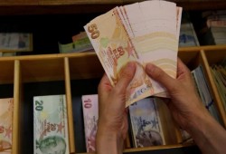 الليرة التركية تتعافى أمام الدولار