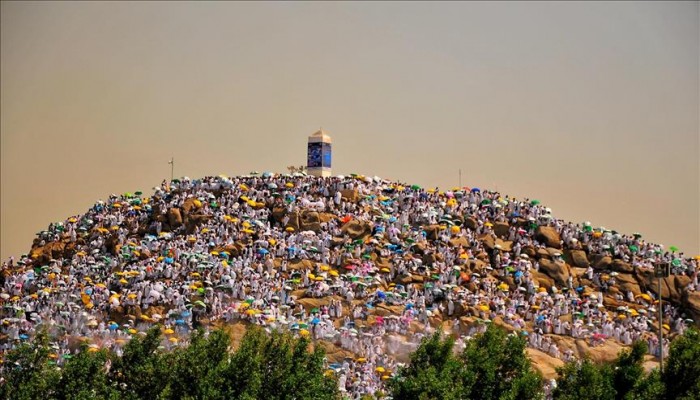 بدء نفرة الحجيج من عرفات إلى مزدلفة