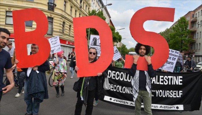 "الاحتلال" يوفر حصانة لمحامين أوروبيين ينشطون ضد حركة المقاطعة