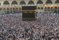 نائب أردني يدعو لسحب يد الرياض من الإشراف على الحج