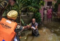 الهند ترفض مساعدة مالية إماراتية لمنكوبي فيضانات كيرالا