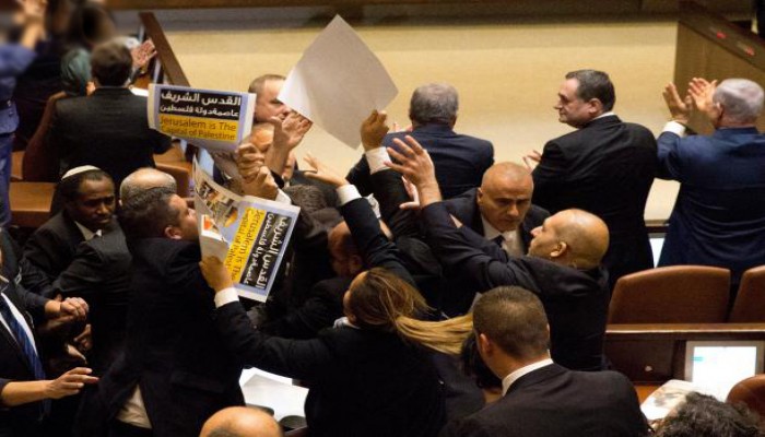 مطالبات صهيونية بتجريد نواب "الكنيست" العرب من جوازاتهم الدبلوماسية