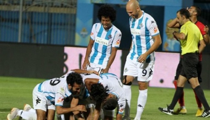 «بيراميدز» يتعادل مع «سموحة» بهدف لكل فريق ويتصدر الدوري مؤقتًا