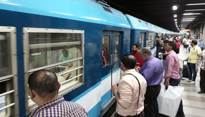 استنكارات حادة بعد مناشدة المترو للمنتحرين الابتعاد عنه