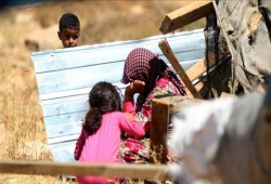 أهالي الخان الأحمر على موعد مع التهجير والتشرد