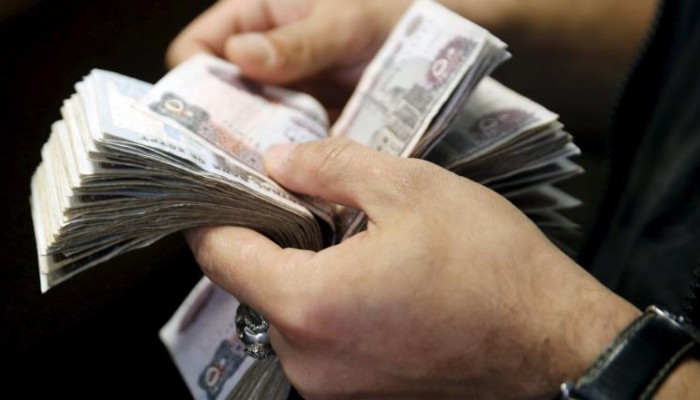 الأجانب يسحبون 8 مليارات دولار من مصر بـ4 أشهر