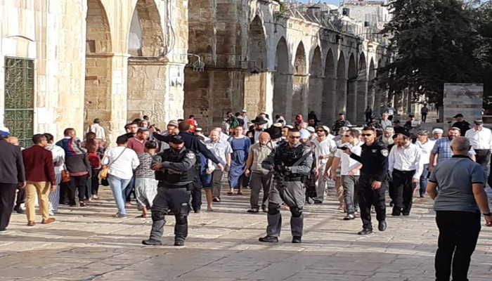 القدس.. 258 مستوطنًا ووزير "صهيوني" يقتحمون الأقصى