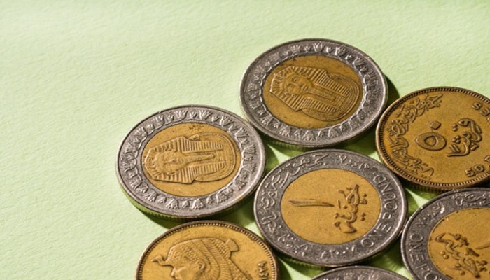 الانقلاب يتجه لإصدار عملة معدنية بقيمة 5 و10 جنيه.. فما دلالتها اقتصاديا؟