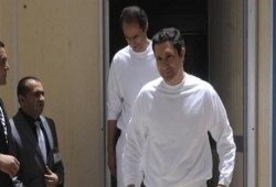 "أوراق البورصة" تعيد علاء وجمال مبارك إلى السجن