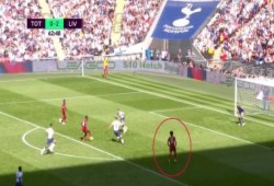 بعد ما حدث أمام توتنهام.. هل هناك خلاف بين محمد صلاح وساديو ماني؟
