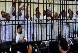 السجن المشدد على 104 معتقلين بهزلية “قسم الظاهر”