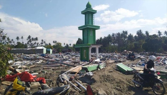 مقبرة جماعية لدفن ضحايا تسونامي إندونيسيا