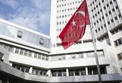 تركيا تدعو ألمانيا لتوقيف منفذي اعتداء عنصري ضد مسجد