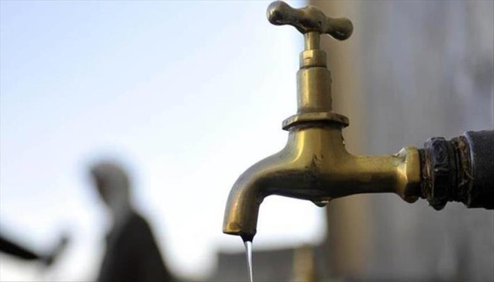 أسرة من كل 10 في قطاع غزة لديها مصدر آمن لمياه الشرب (إحصاء)