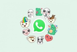 واتساب يحصل أخيرًا على ميزة الملصقات