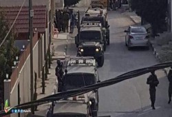 استمرار البحث عن نعالوة.... جيش الاحتلال يقتحم عشرات المنازل بالضفة