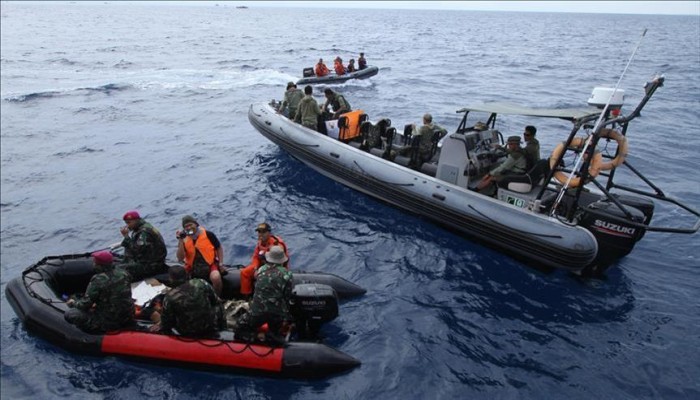 إندونيسيا.. مصرع غطاس أثناء البحث عن طائرة "بوينغ" المنكوبة