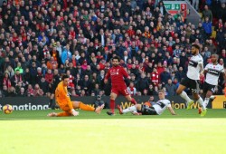 صلاح يسجل وليفربول يفوز على فولهام ليرتقي لصدارة البريميرليج "مؤقتا"