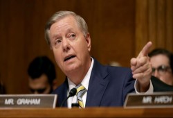 السيناتور غراهام: على السعوديين تحمل التبعات إن أبقوا على بن سلمان