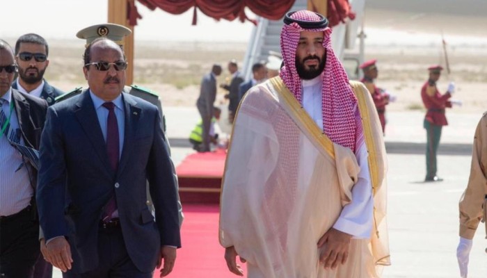 أثناء استقباله بالمطار.. وزير خارجية موريتانيا يطمئن نظيره السعودي بأن الطريق آمن