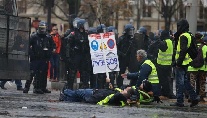 فرنسا.. أقدم نقابة للشرطة تضرب السبت دعما لـ "السترات الصفراء"