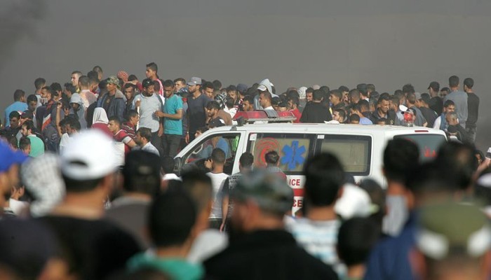 إصابة 33 متظاهرا فلسطينيًا برصاص الجيش الإسرائيلي شرقي غزة