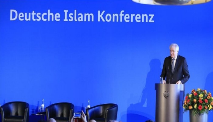 "الإسلام الألماني".. مساعي برلين لقطع صلات المسلمين بالعقيدة