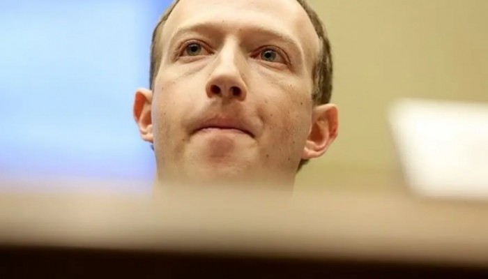 بريطانيا تفضح فيسبوك.. وتنشر محادثات زوكربيرغ