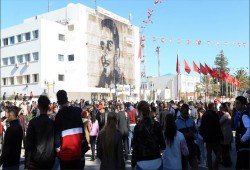 "سيدي بوزيد" التونسية.. مهد الثورة على صفيح الغضب