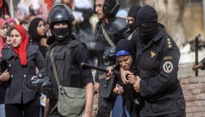 استمرار اعتقال أم شهيد ومعتقل وقرار بإخلاء سبيل صحفية