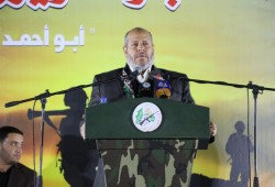 خليل الحية للعرب: نطالبكم بدعمنا لا بفتح عواصمكم للاحتلال